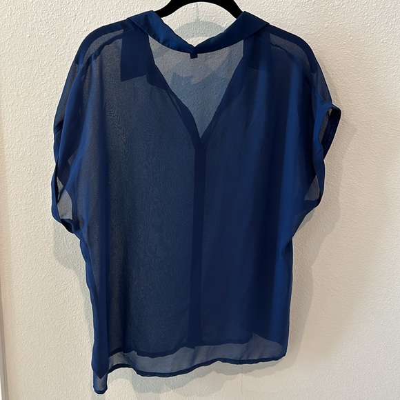 H & M blouse - Picture 3 of 3